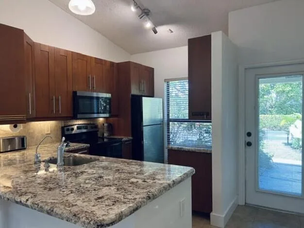 3054 S Oakland Forest Drive # 2206, Oakland Park, FL 33309