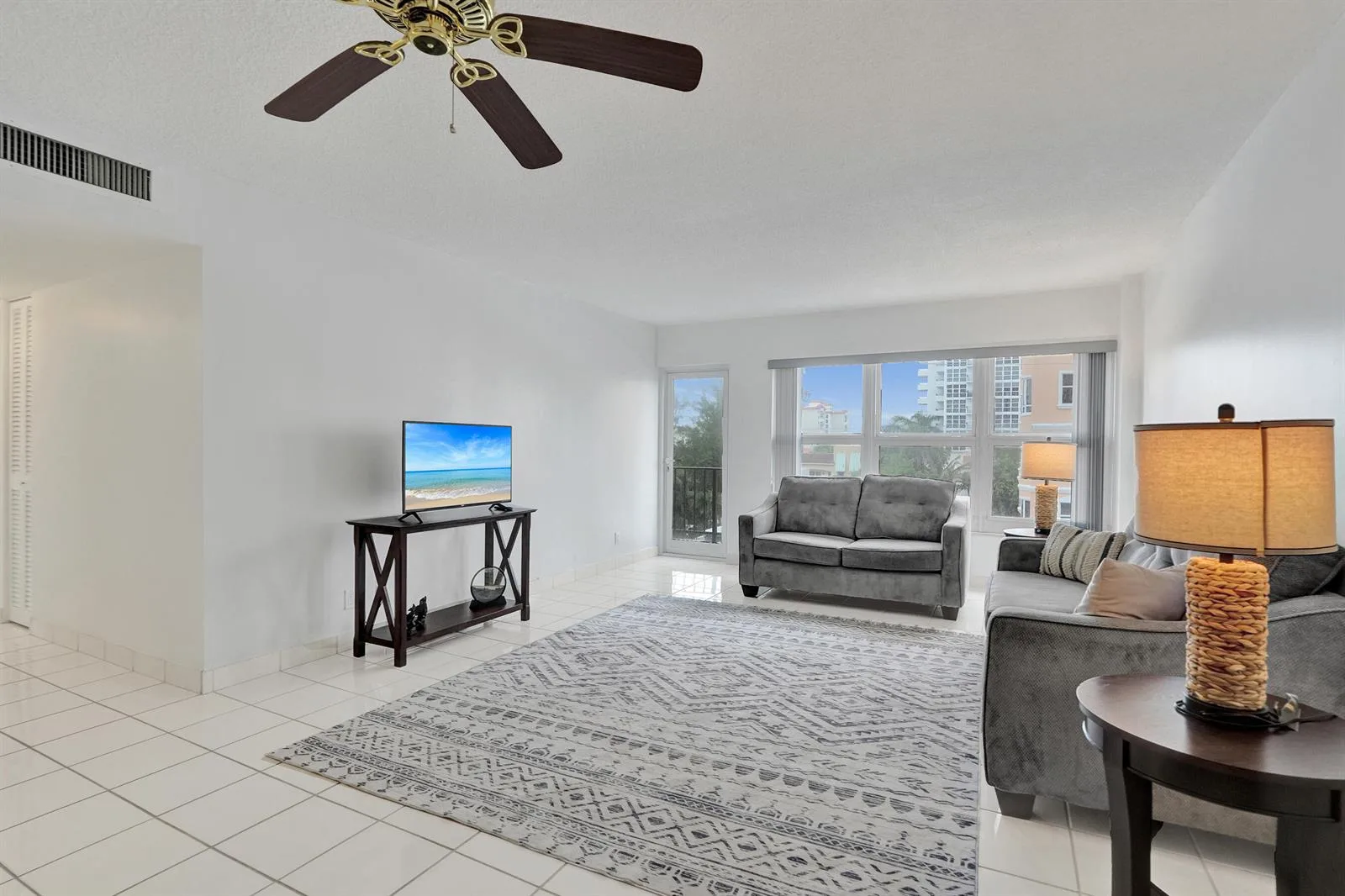 405 N Ocean Boulevard # 305, Pompano Beach, FL 33062 photo 9