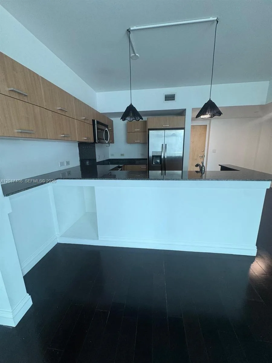 350 S Miami Ave # 2010, Miami, FL 33130 photo 3