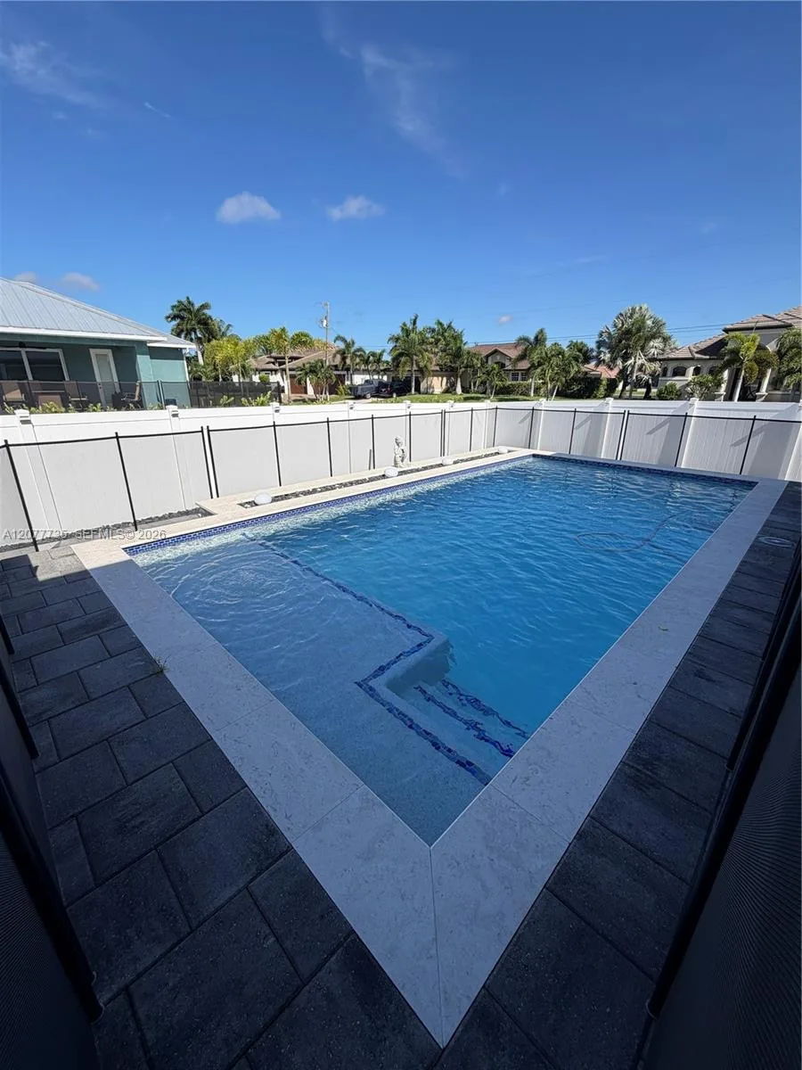 910 NW 38th AVE, Cape Coral, FL 33993 photo 5