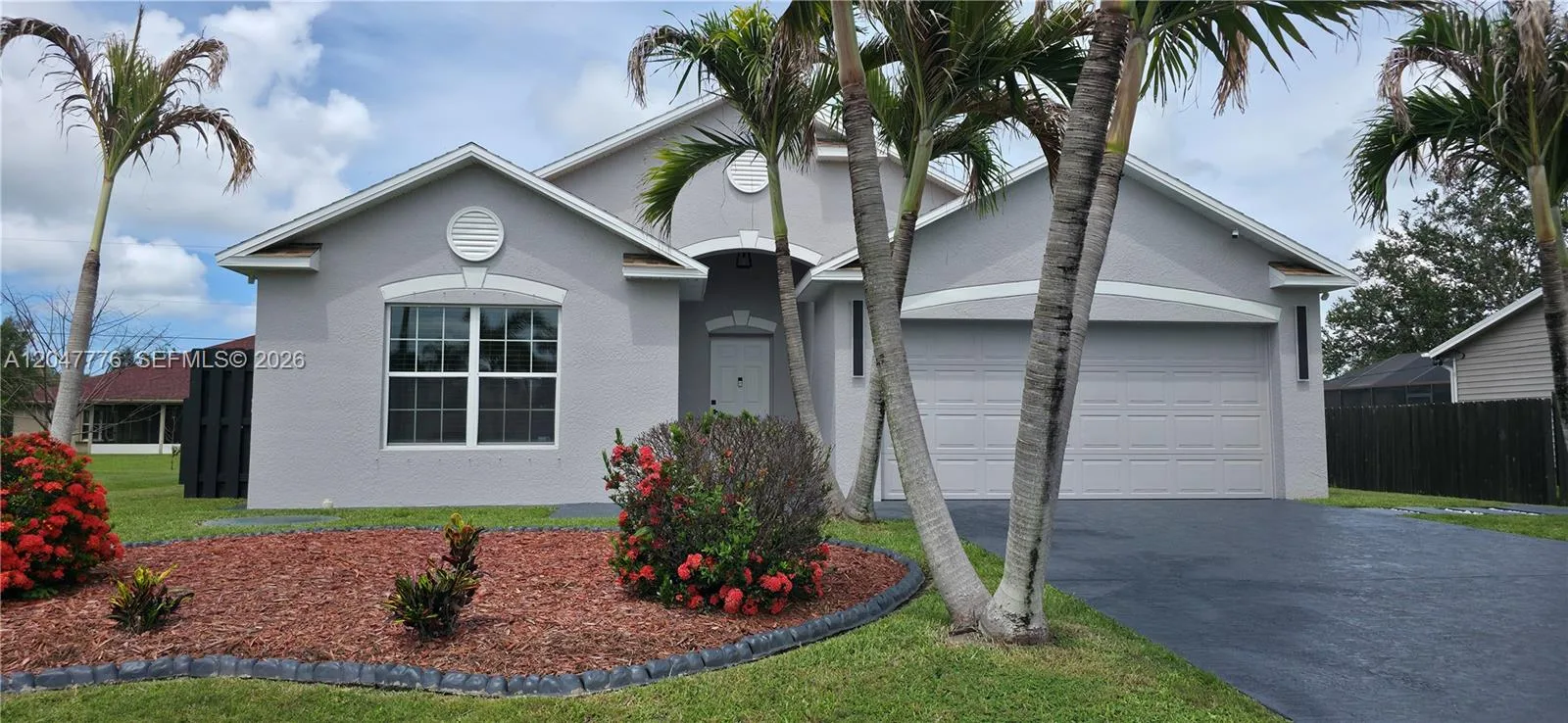 2037 SW Aquarius Ln, Port St. Lucie, FL 34984
