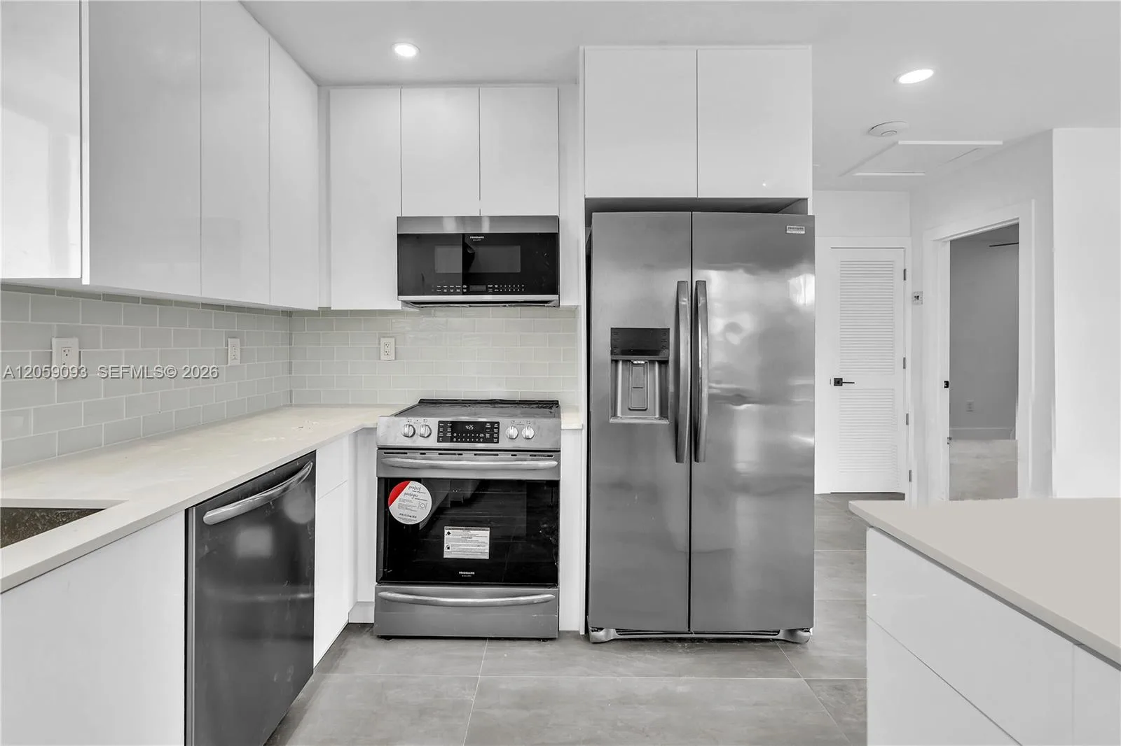 11900 N Bayshore Dr # 206, North Miami, FL 33181 — zdjęcie 3
