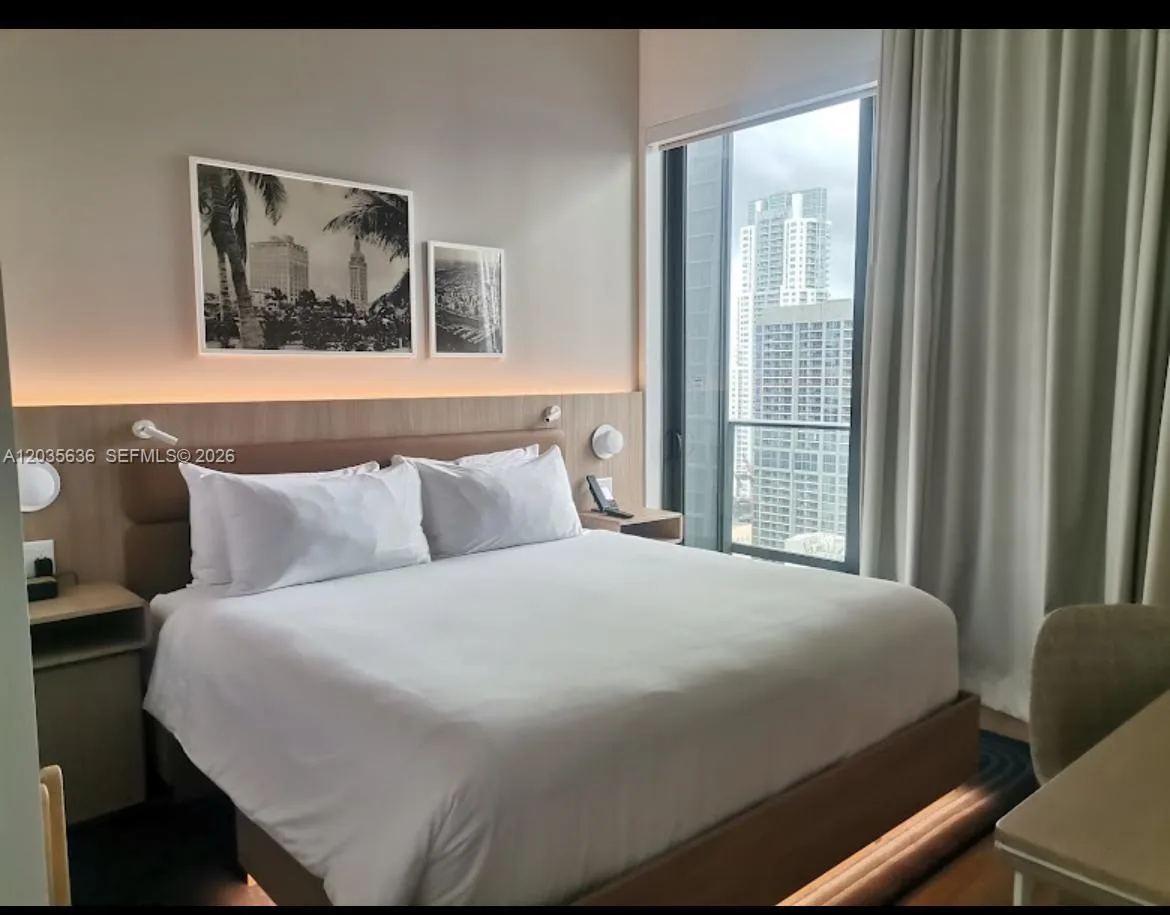 601 NE 1st Ave # 1720, Miami, FL 33132