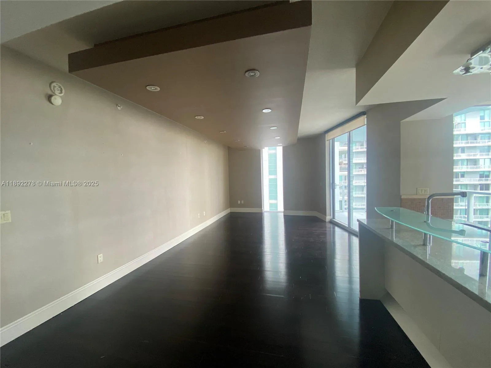 185 SW 7 ST # 2312, Miami, FL 33130 photo 10