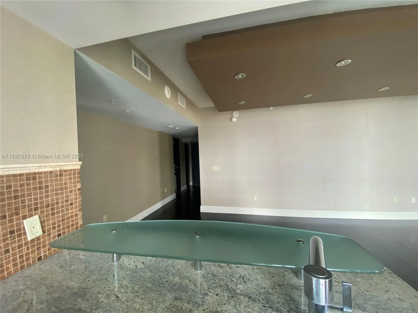 185 SW 7 ST # 2312, Miami, FL 33130 photo 7