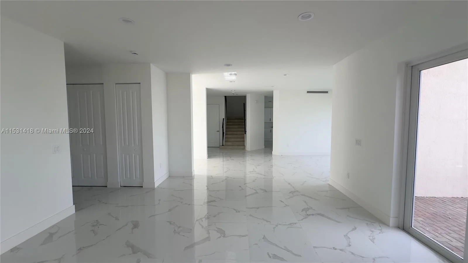 3523 Forest View Cir, Dania Beach, FL 33312 photo 10