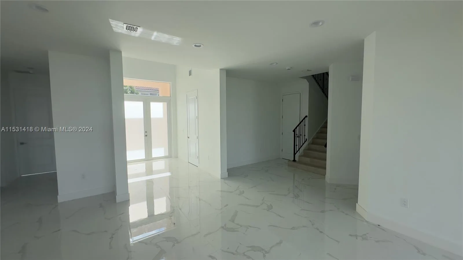 3523 Forest View Cir, Dania Beach, FL 33312 photo 6