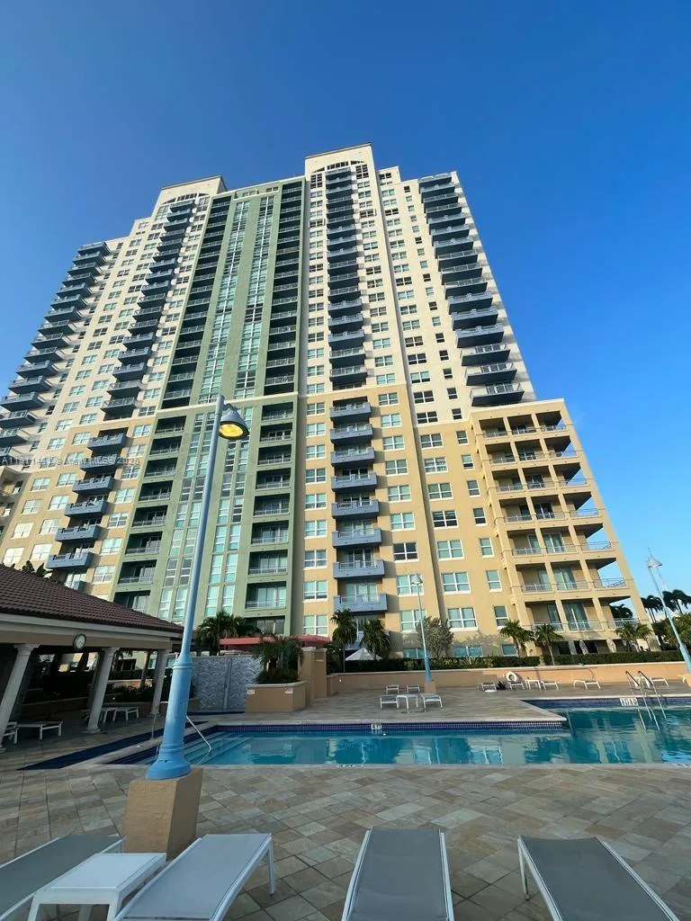 90 Alton Rd # 407, Miami Beach, FL 33139