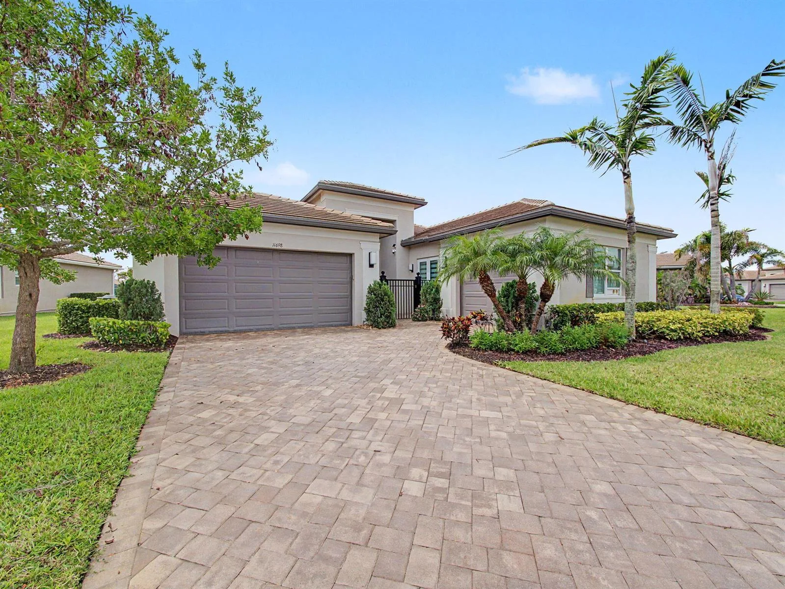 11698 SW Coronado Springs Drive, Port St. Lucie, FL 34987 photo 3