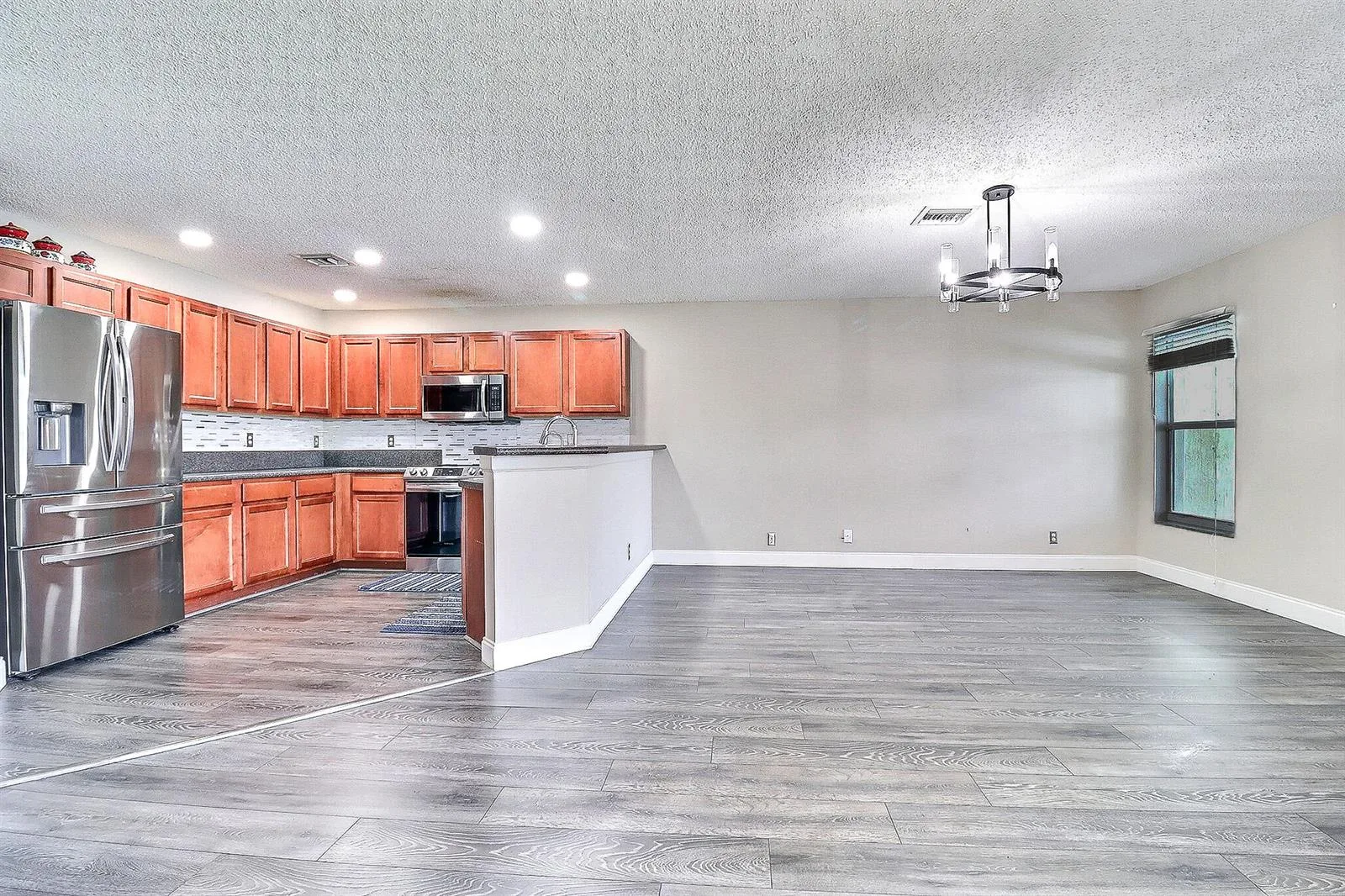 6427 Adriatic Way, West Palm Beach, FL 33413 photo 9