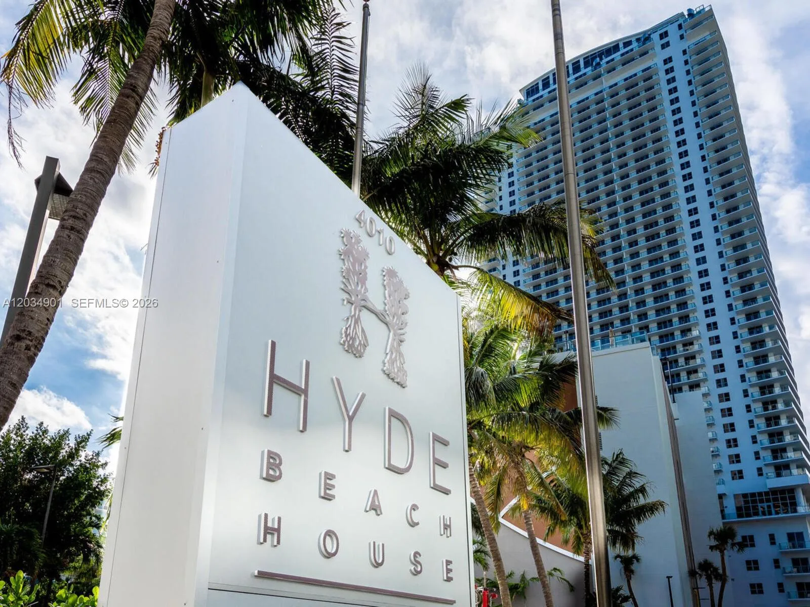 4010 S Ocean Dr # T3705, Hollywood, FL 33019
