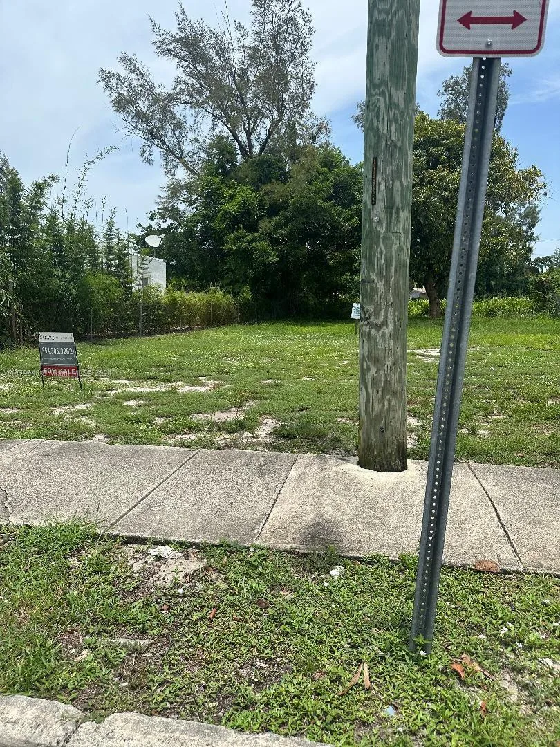 3508 Greenwood Ave, West Palm Beach, FL 33407 photo 4