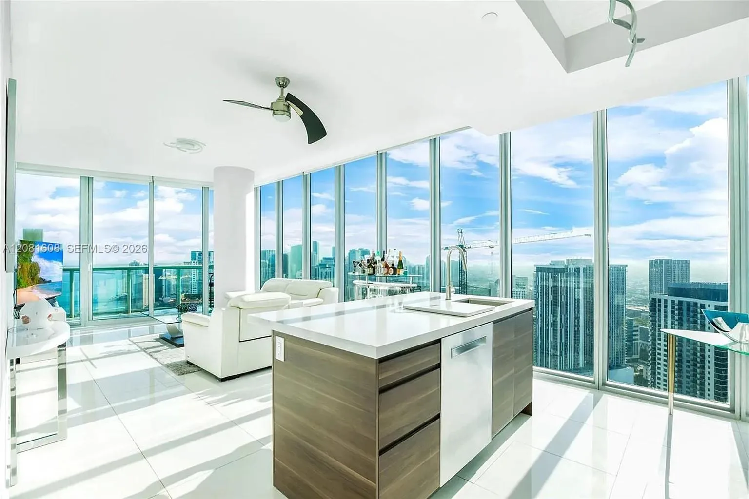 888 Biscayne Blvd # 5301, Miami, FL 33132