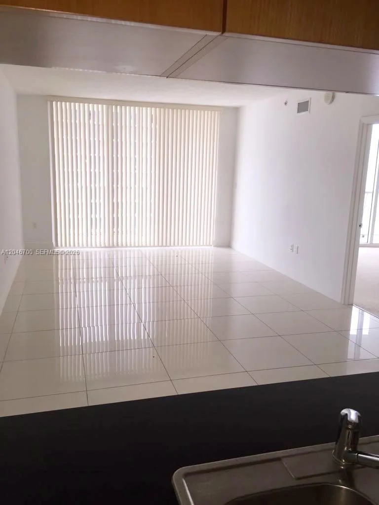 1750 N Bayshore Dr # 5105, Miami, FL 33132 photo 4