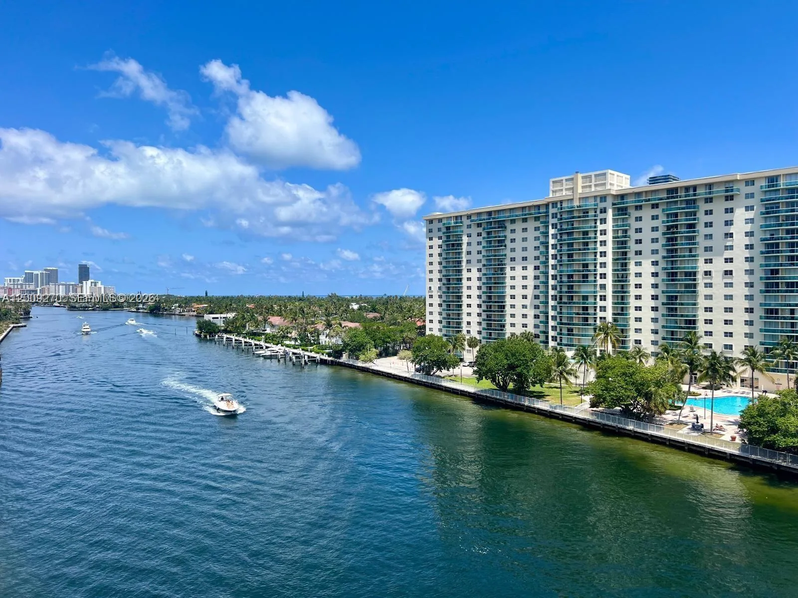 19390 Collins Ave # 1510, Sunny Isles Beach, FL 33160