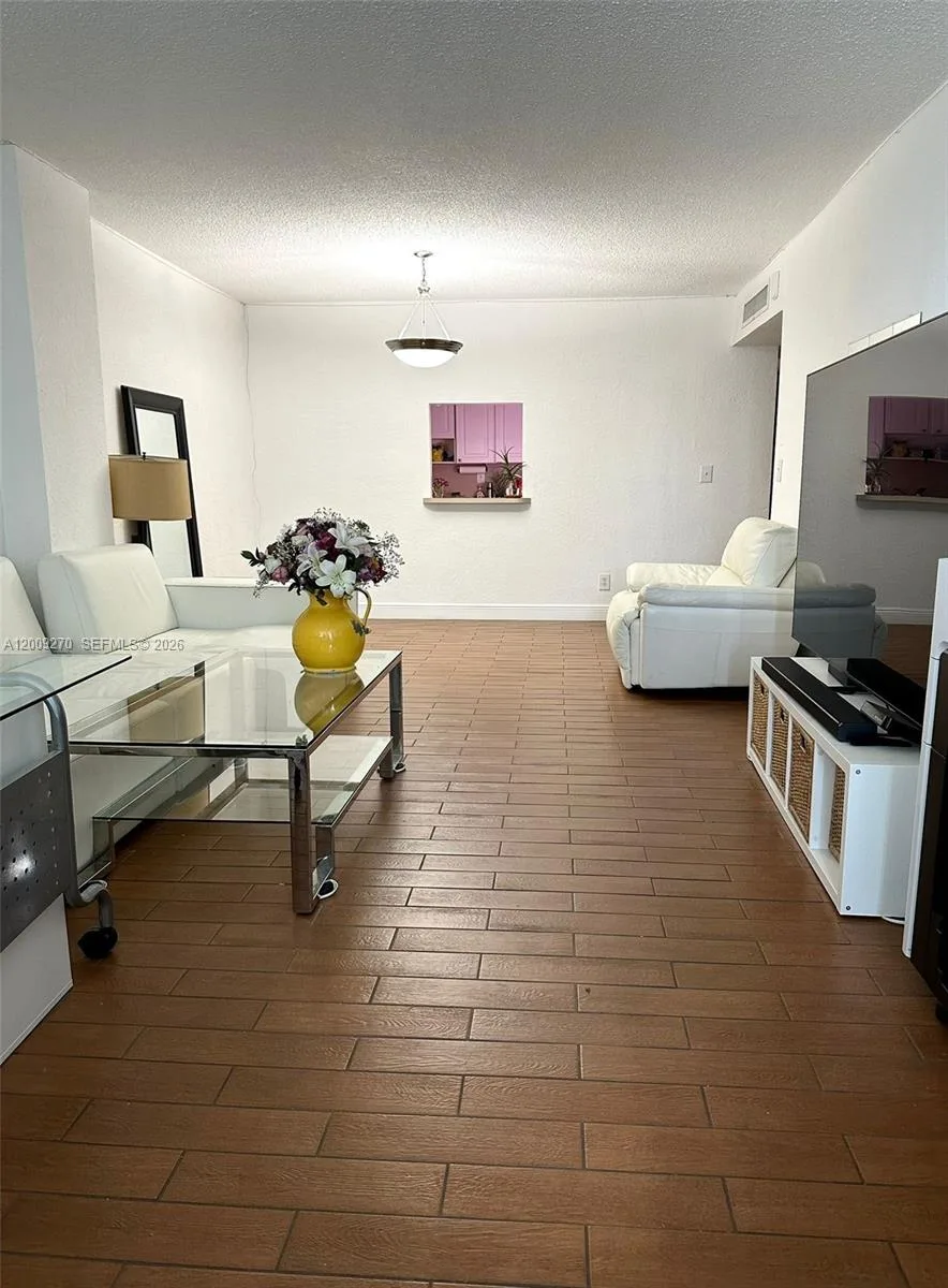 19390 Collins Ave # 1510, Sunny Isles Beach, FL 33160 photo 2