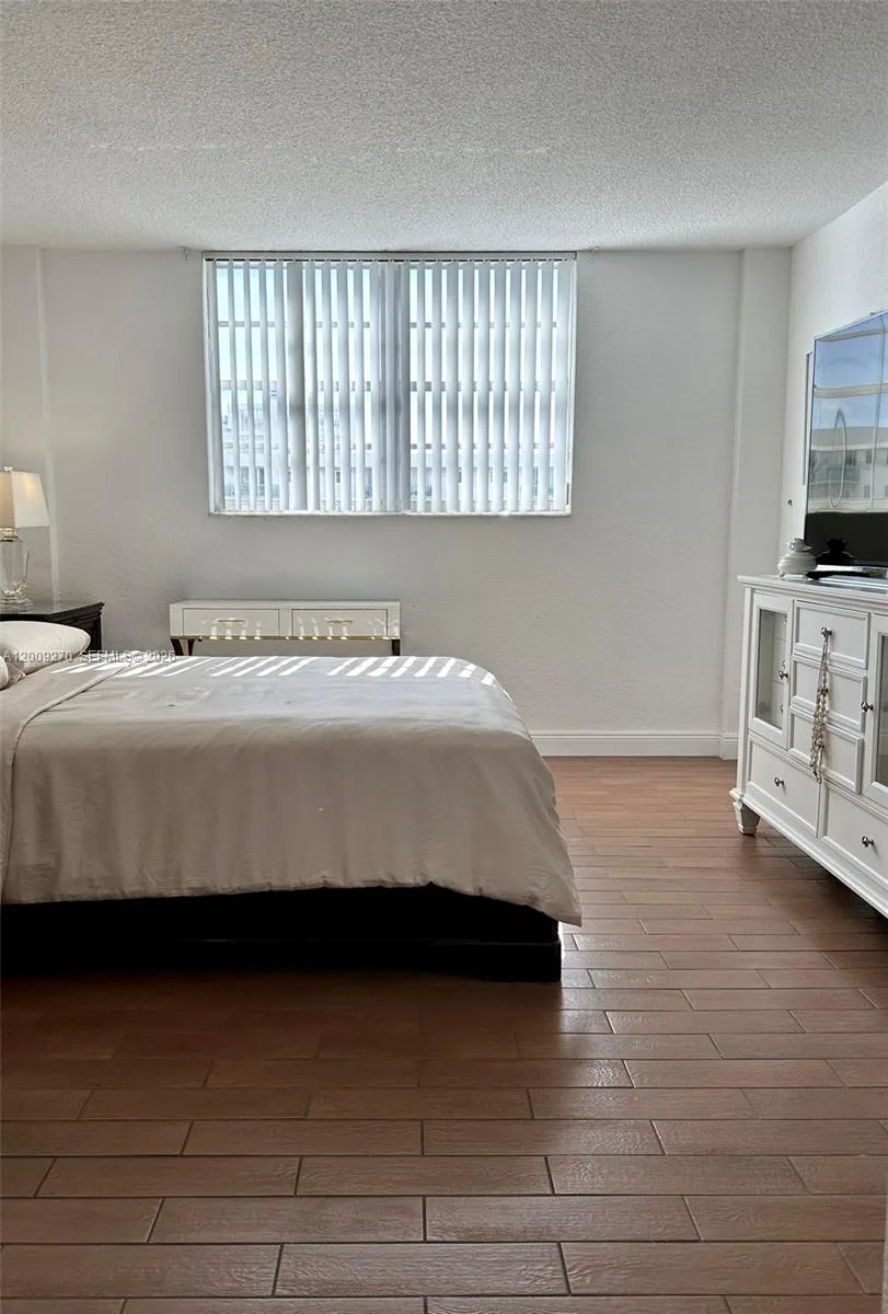 19390 Collins Ave # 1510, Sunny Isles Beach, FL 33160 photo 6