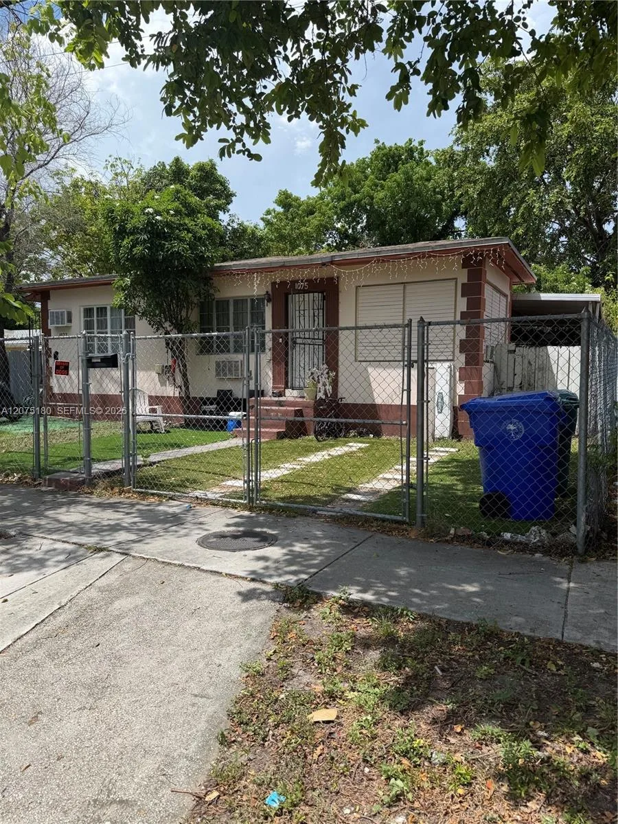 1075 NW 28th St, Miami, FL 33127 photo 2