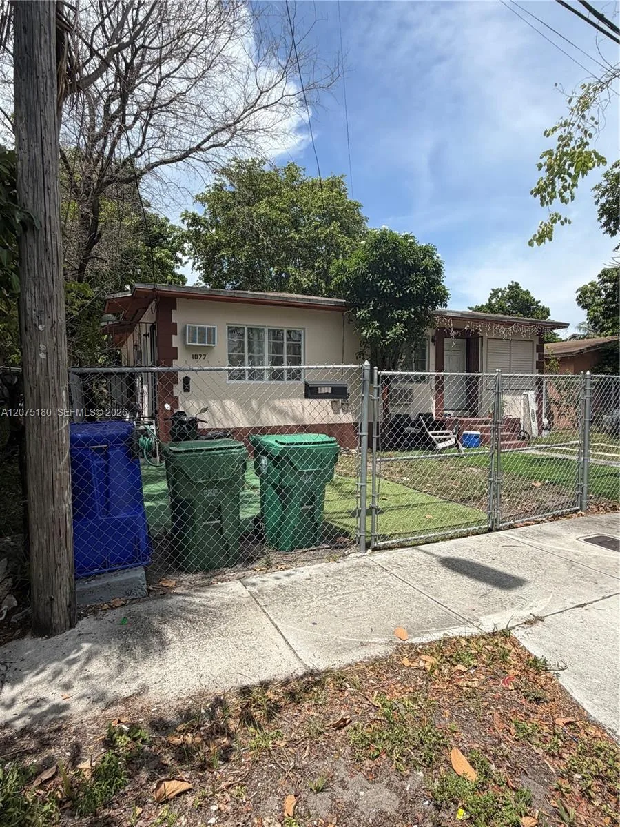 1075 NW 28th St, Miami, FL 33127 photo 3