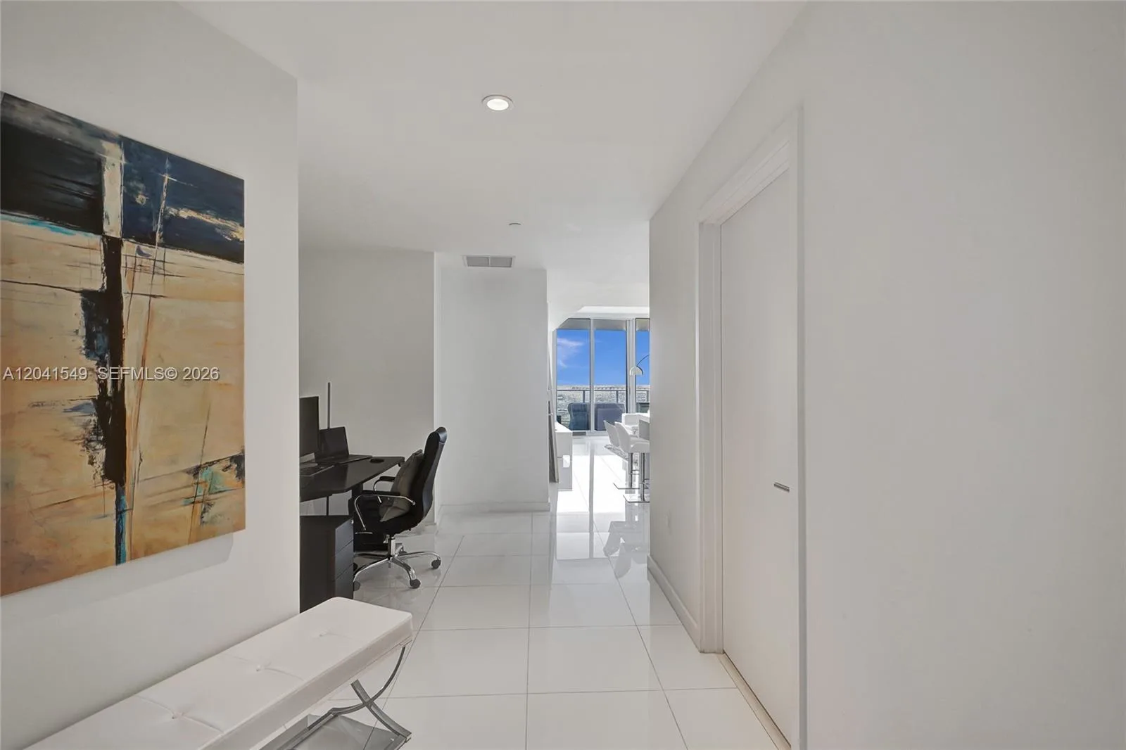 851 NE 1st Ave # 3800, Miami, FL 33132 photo 4