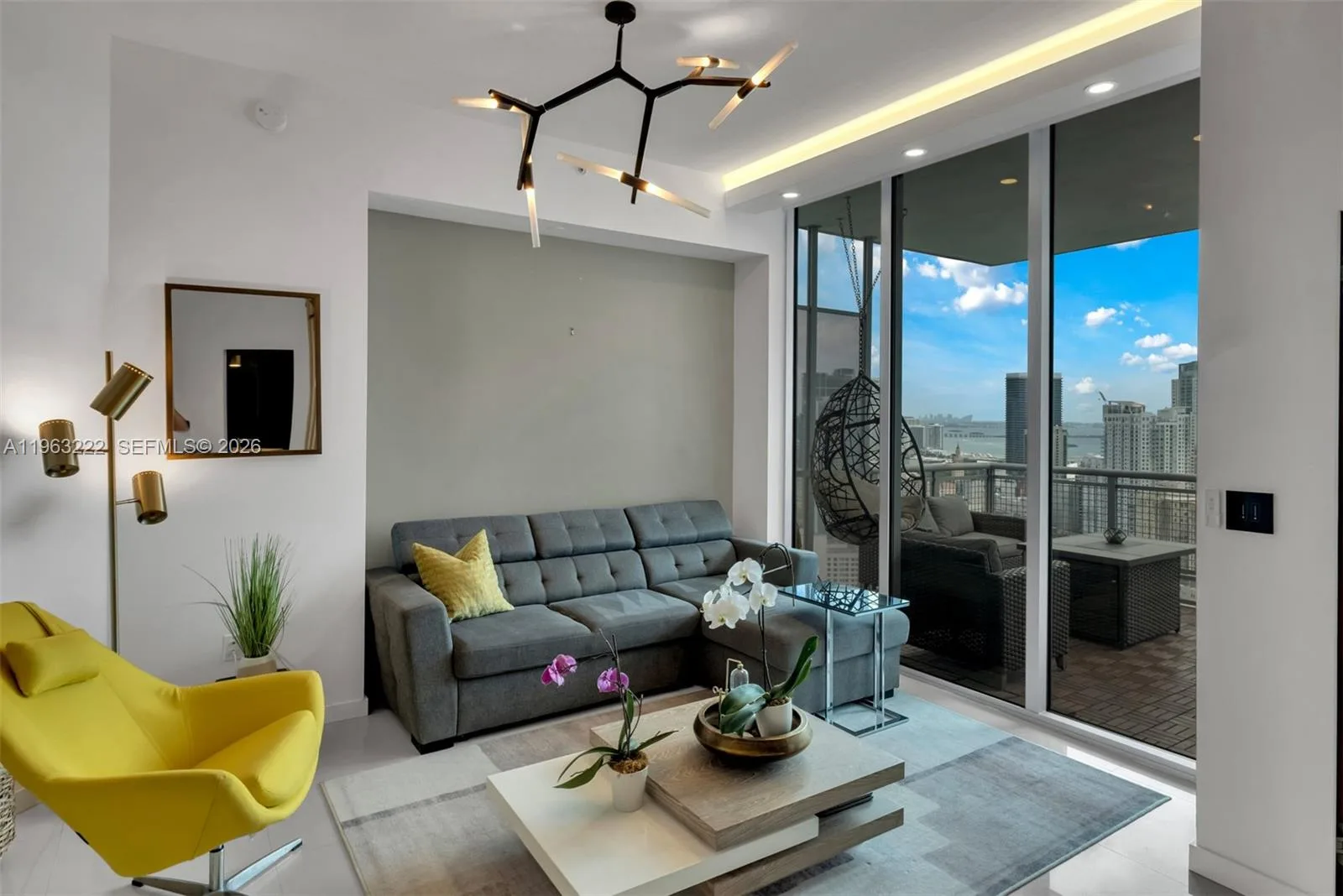 350 S Miami Ave # 4103, Miami, FL 33130