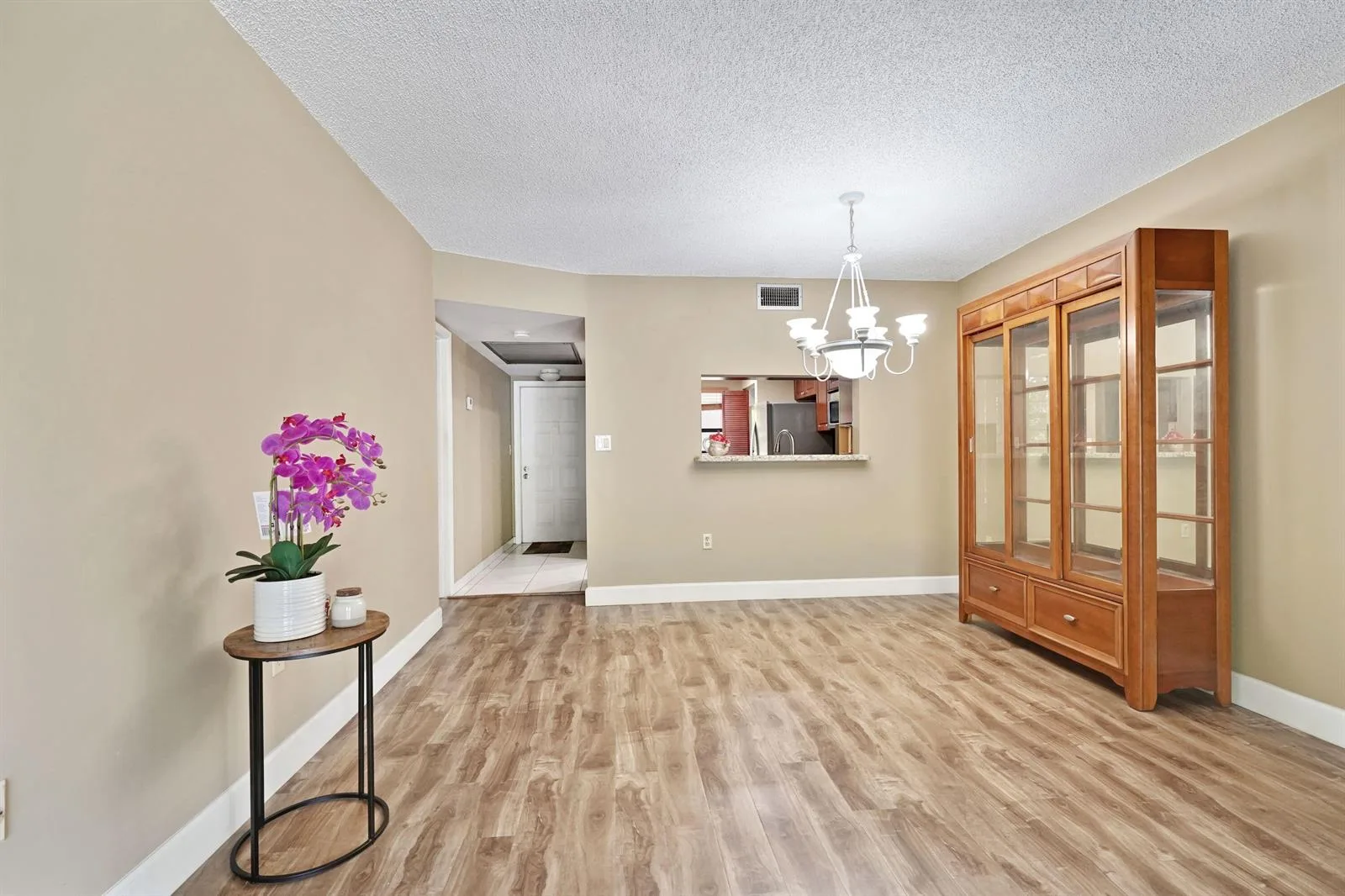 901 Colony Point Circle # 207, Pembroke Pines, FL 33026 photo 8