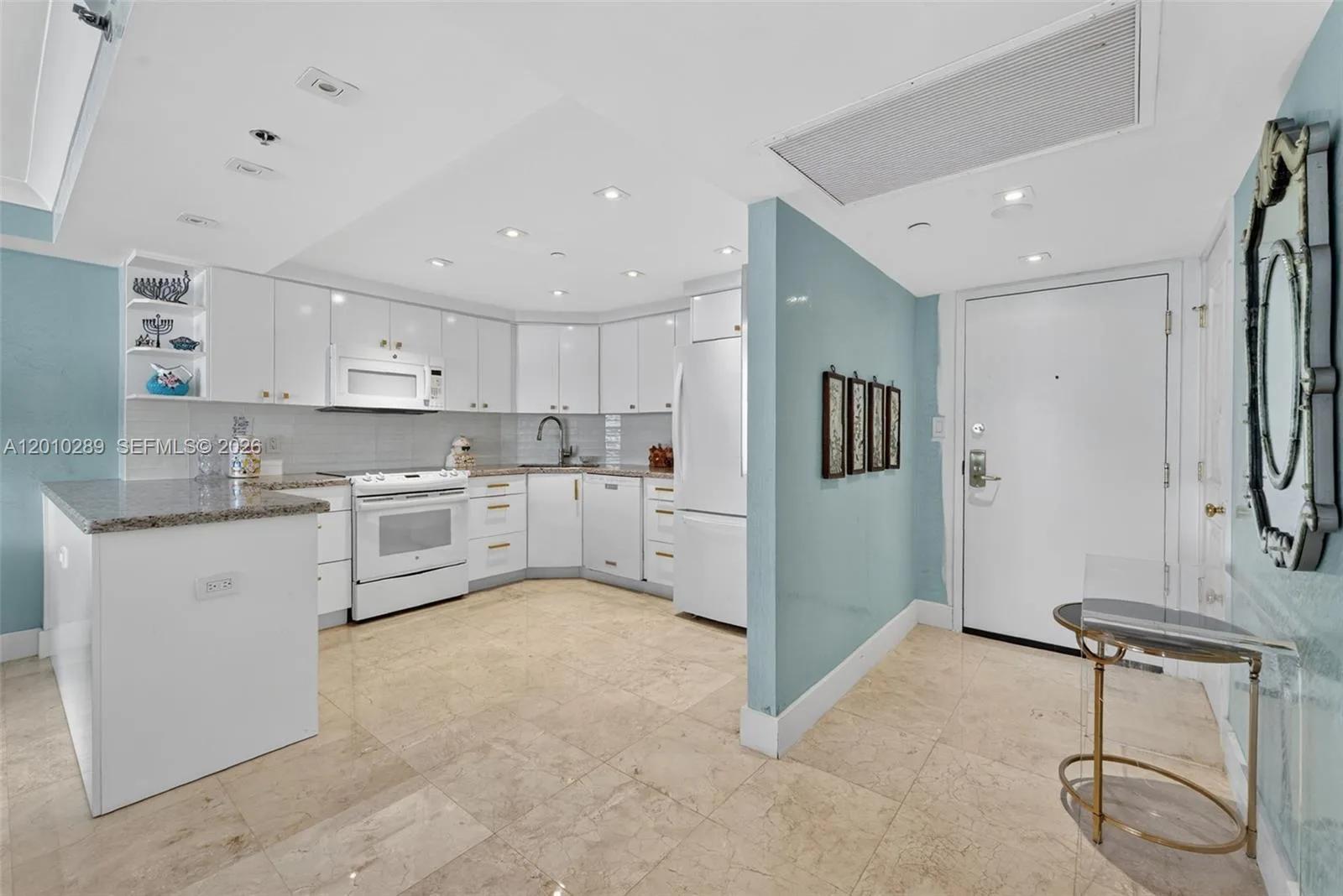 5225 Collins Ave # 1519, Miami Beach, FL 33140 photo 4