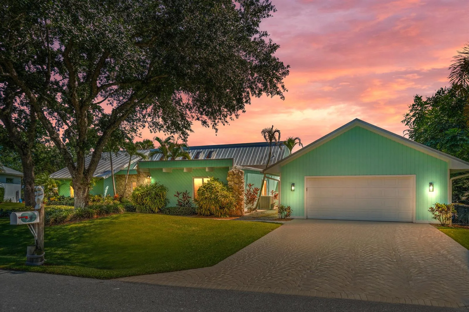 220 SW WILLOW LAKE Trail, Stuart, FL 34997 photo 5