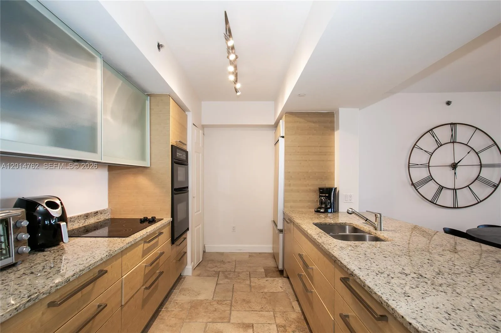 1830 S Ocean Dr # 4504, Hallandale Beach, FL 33009 photo 13