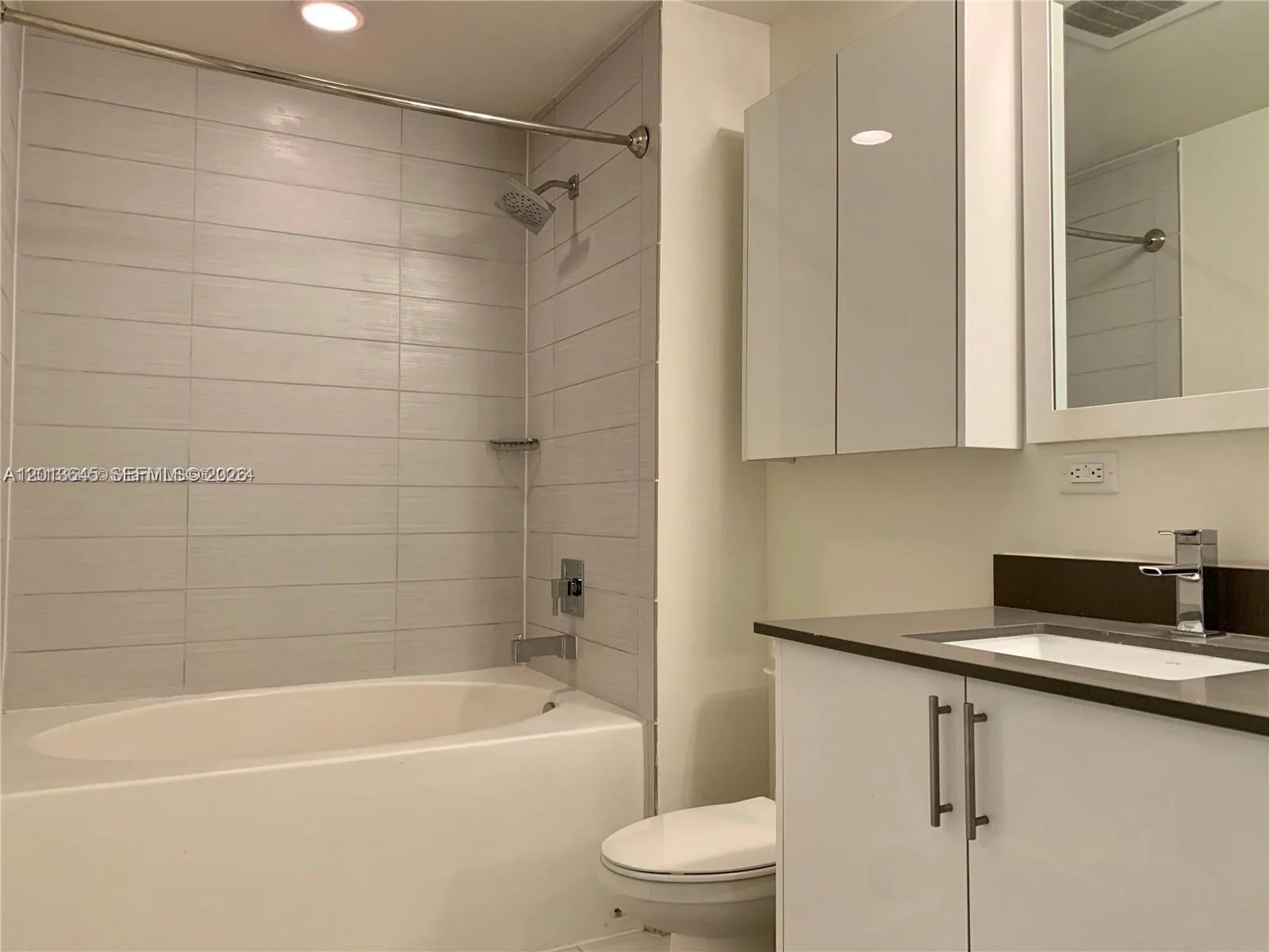 999 SW 1st Ave # 2712, Miami, FL 33130 photo 4