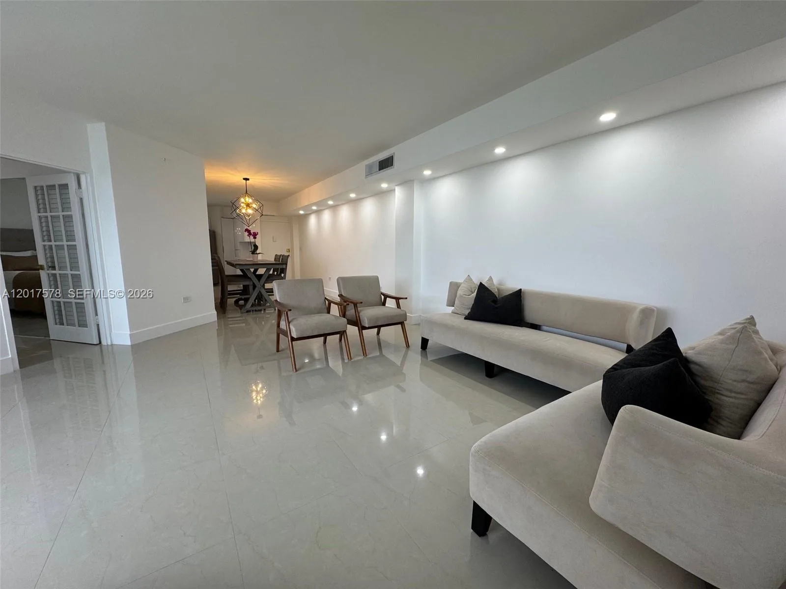 999 Brickell Bay Dr # 504, Miami, FL 33131 photo 11