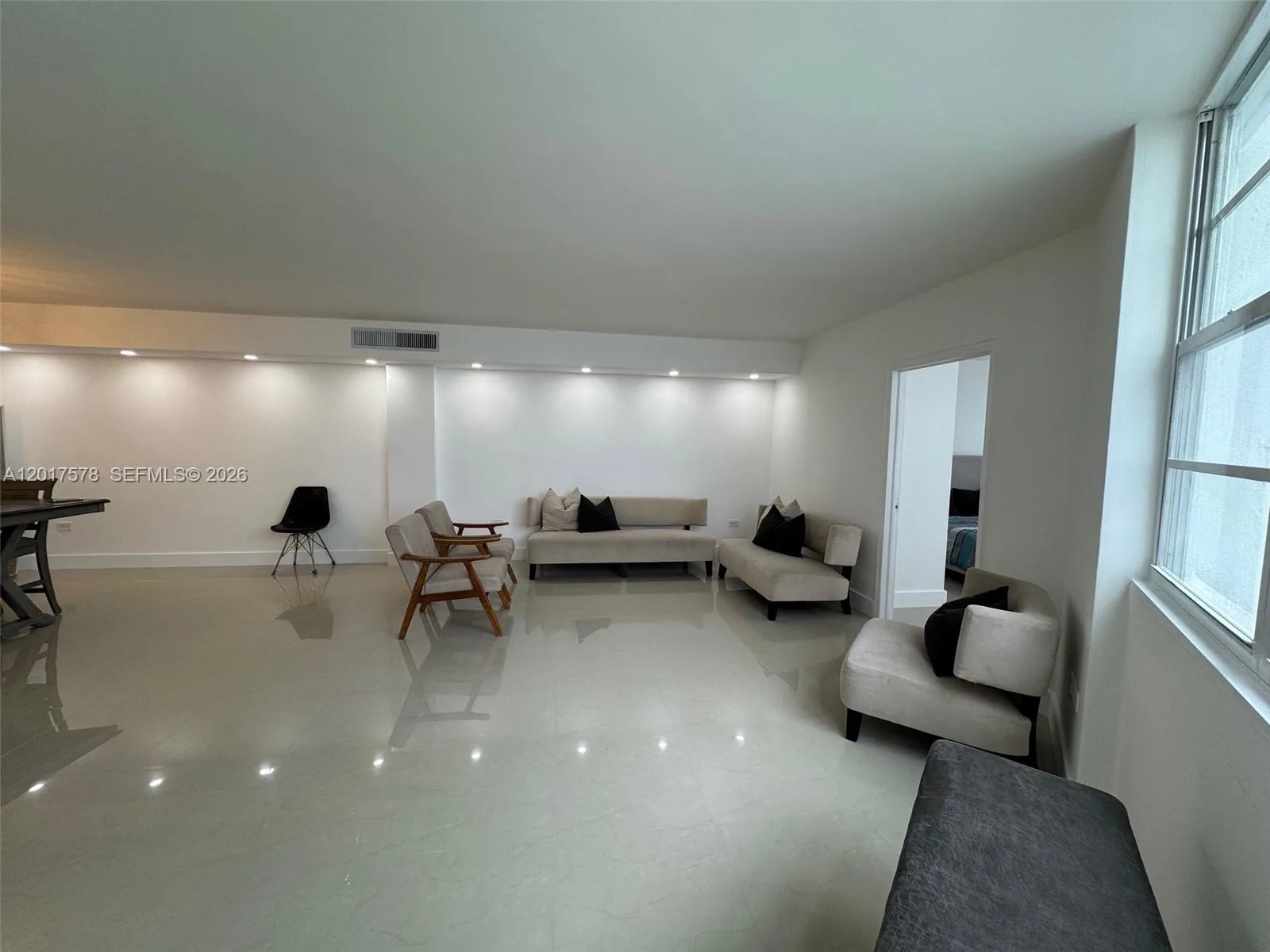 999 Brickell Bay Dr # 504, Miami, FL 33131 photo 12