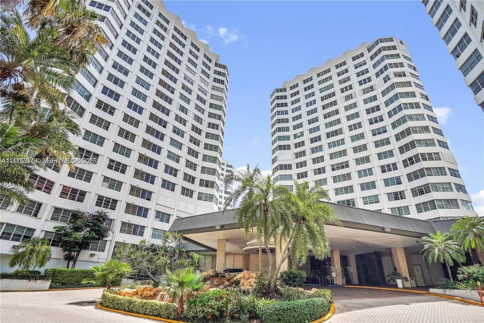 999 Brickell Bay Dr # 504, Miami, FL 33131 photo 3