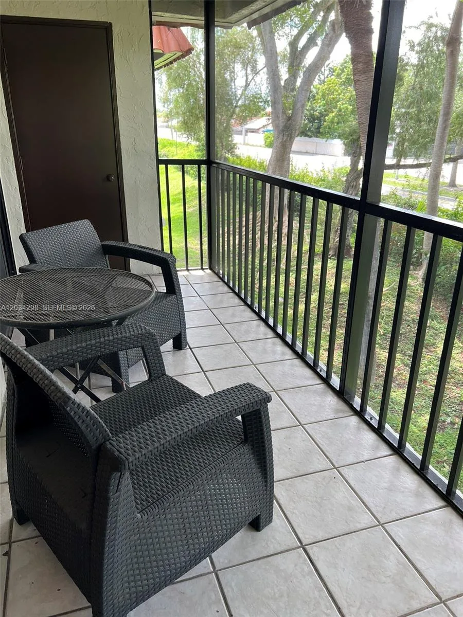 9710 Hammocks Blvd # 204-31, Miami, FL 33196 photo 9