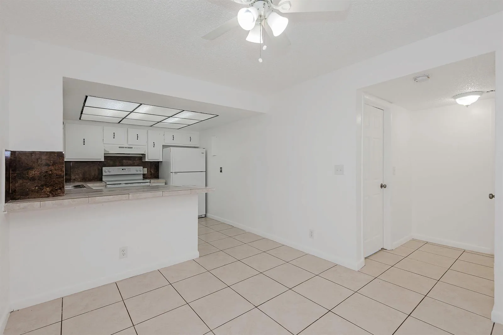 8830 W SAMPLE Road # 8, Coral Springs, FL 33065 photo 10