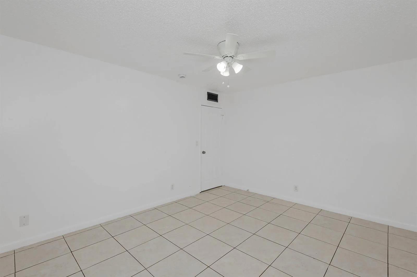 8830 W SAMPLE Road # 8, Coral Springs, FL 33065 photo 11