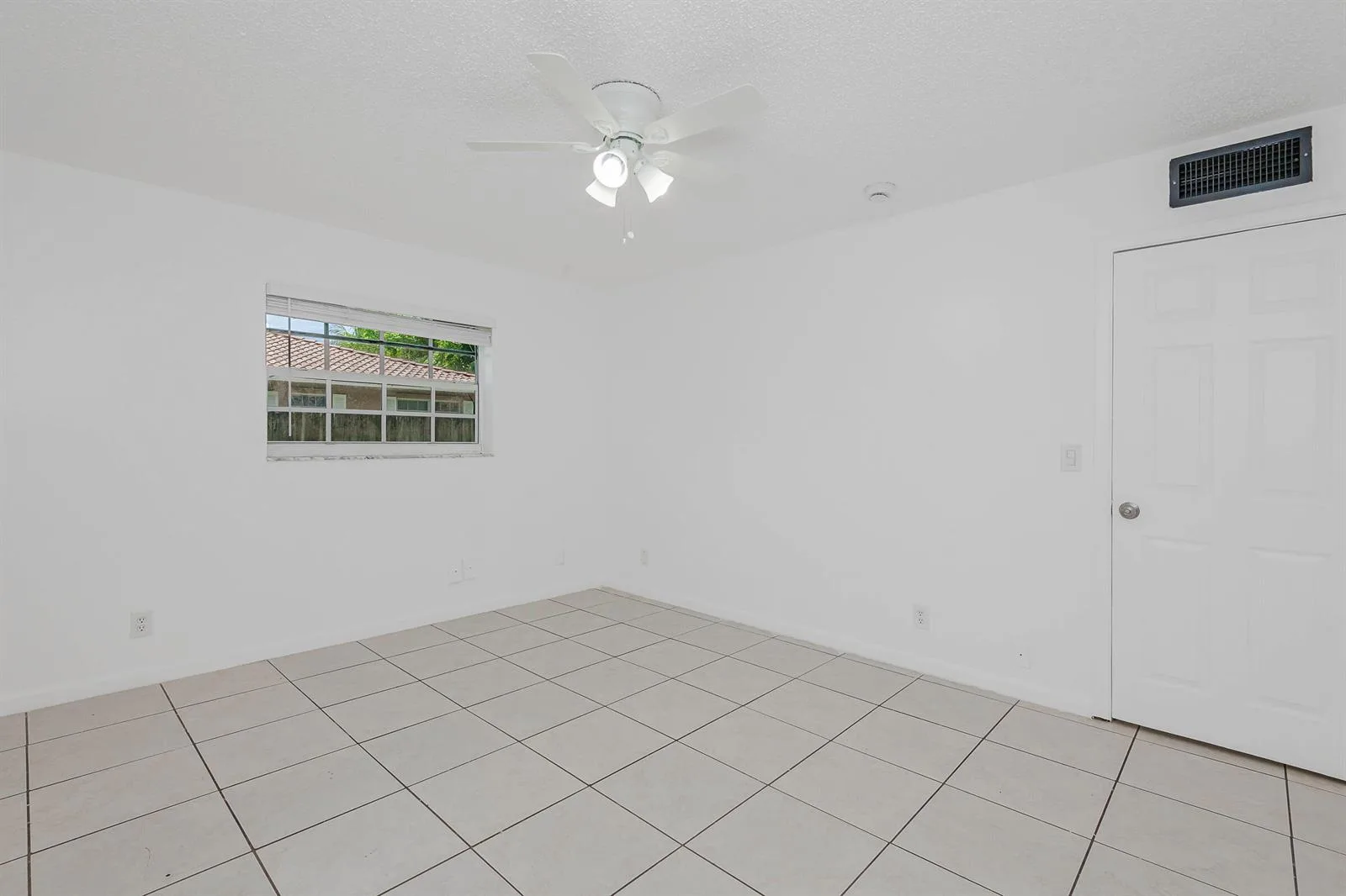 8830 W SAMPLE Road # 8, Coral Springs, FL 33065 photo 7