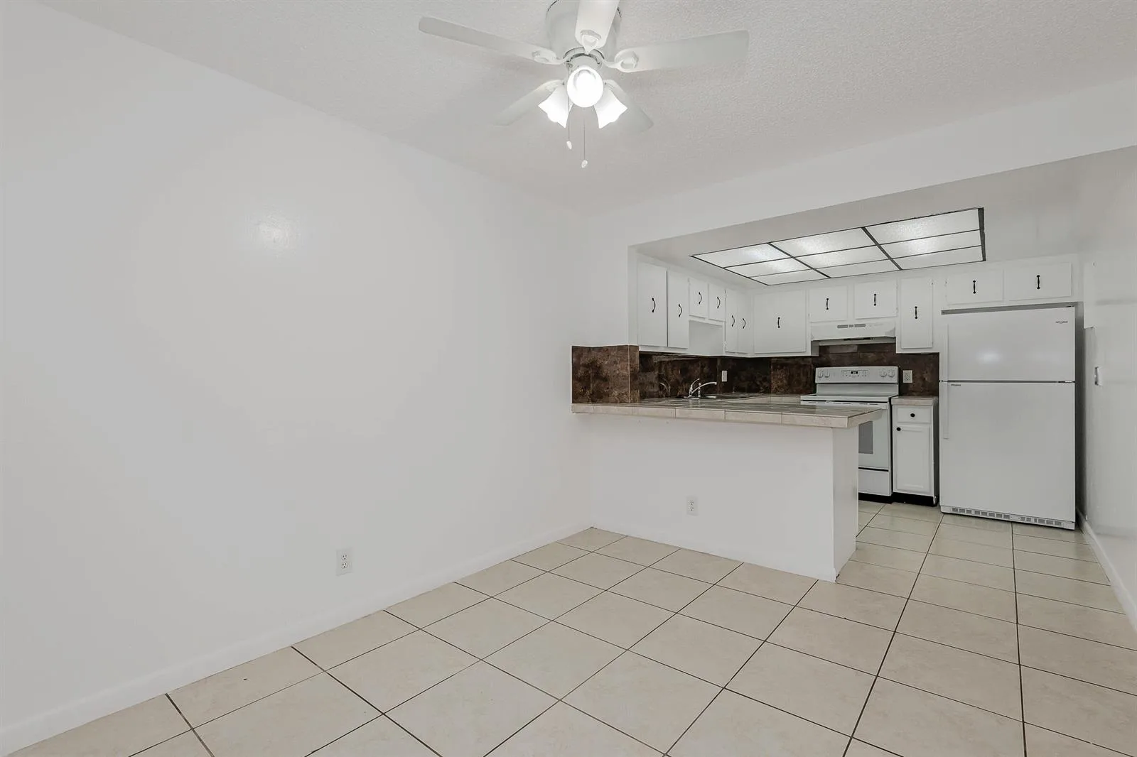 8830 W SAMPLE Road # 8, Coral Springs, FL 33065 photo 9
