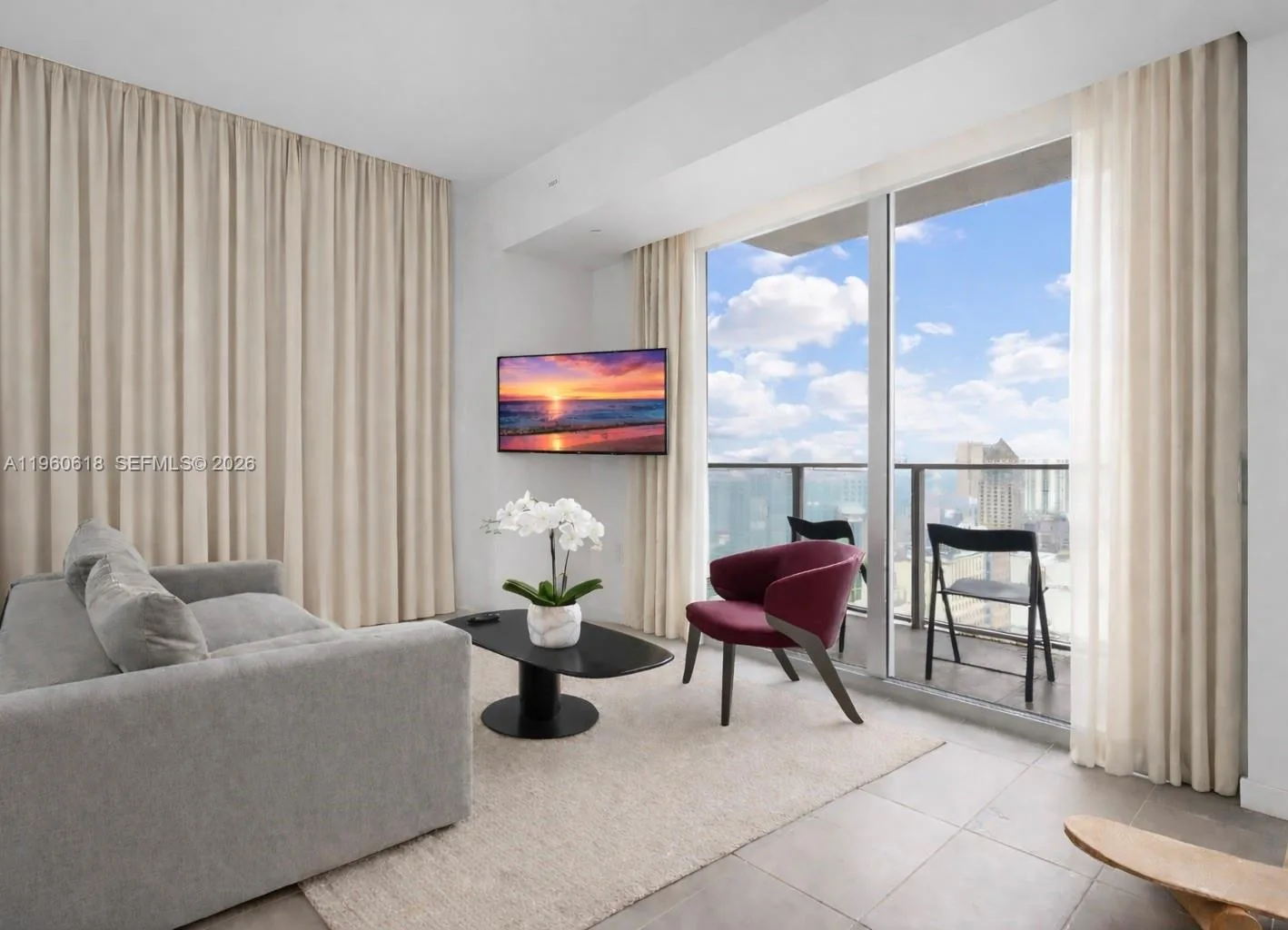 227 NE 2nd St # 2602, Miami, FL 33132