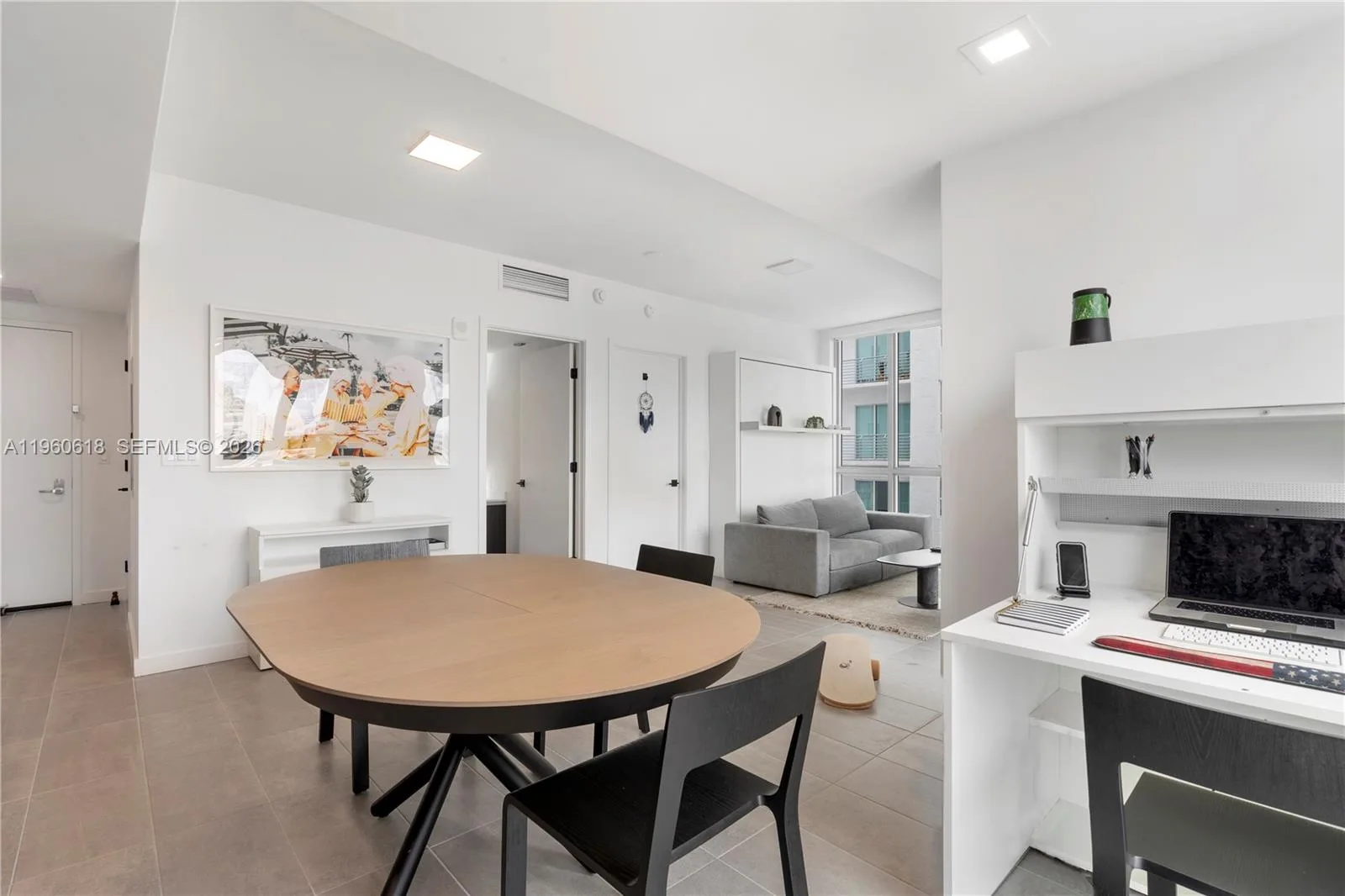 227 NE 2nd St # 2602, Miami, FL 33132 photo 13