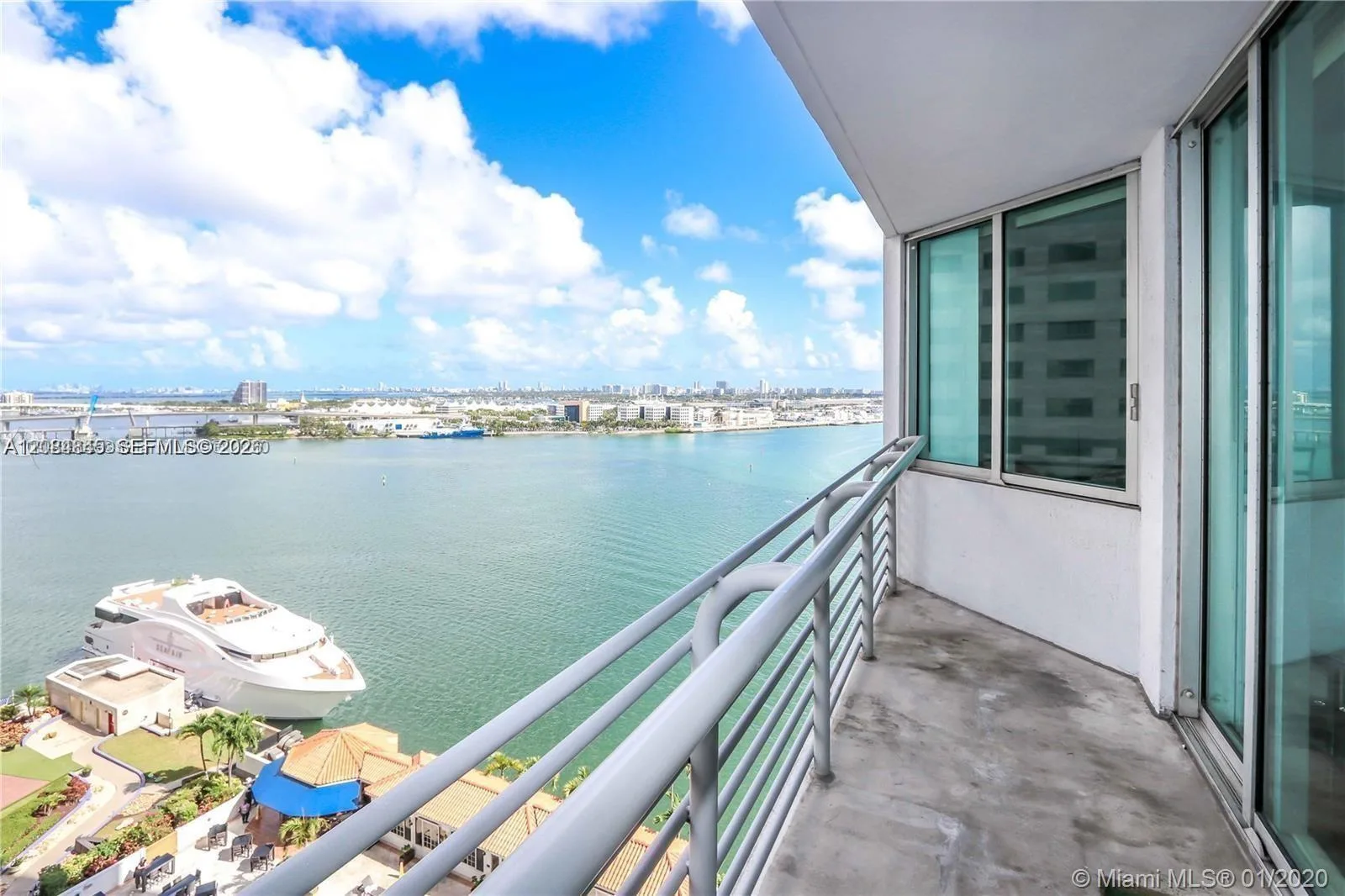 335 S Biscayne Blvd # 2506, Miami, FL 33131