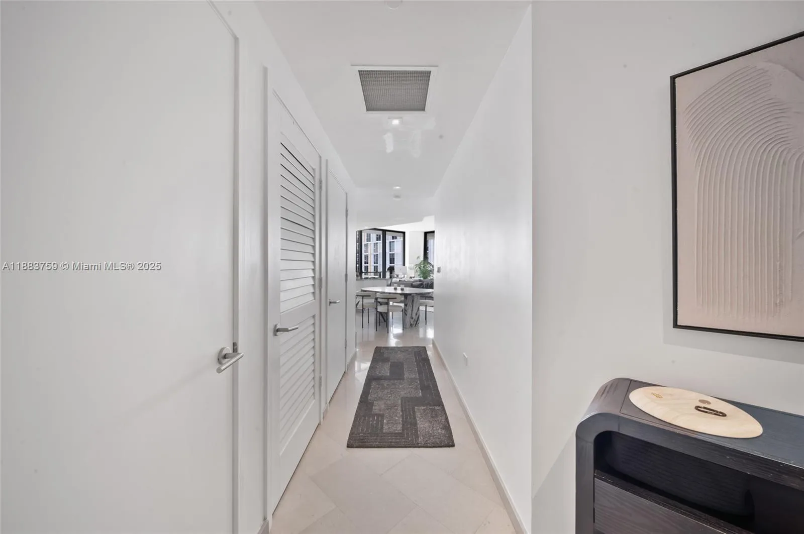 68 SE 6th St # 811, Miami, FL 33131 photo 6