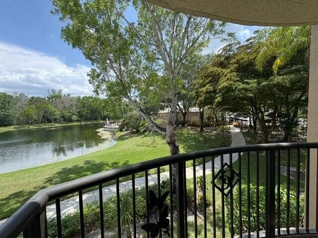 100 Crestwood Court N # 108, Royal Palm Beach, FL 33411 photo 2