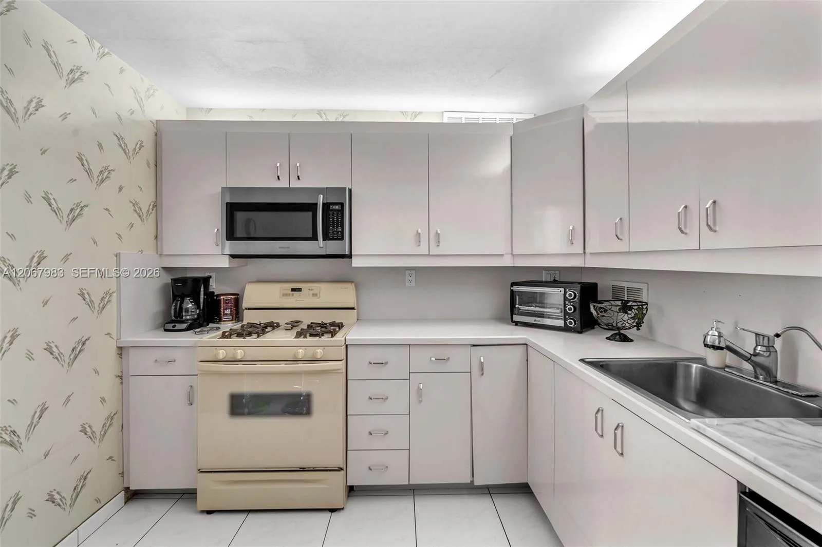 2030 S Ocean Dr # 212, Hallandale Beach, FL 33009 photo 13