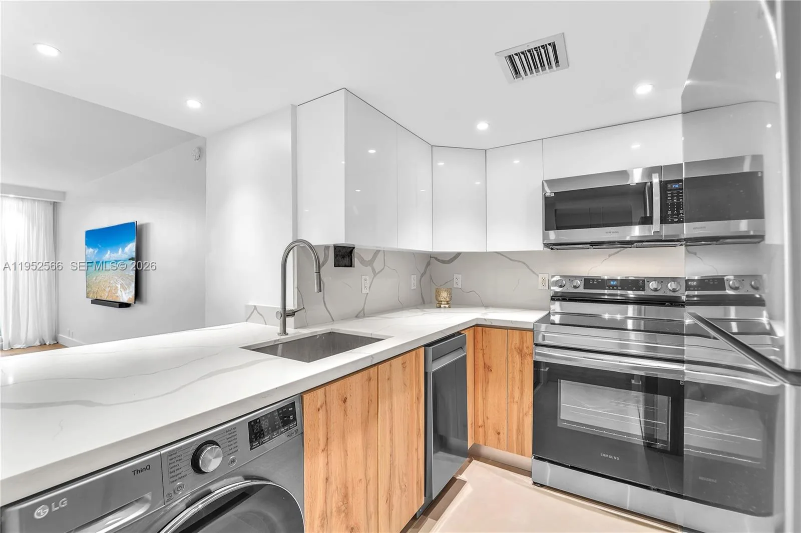 1000 West Ave # 408, Miami Beach, FL 33139 photo 8