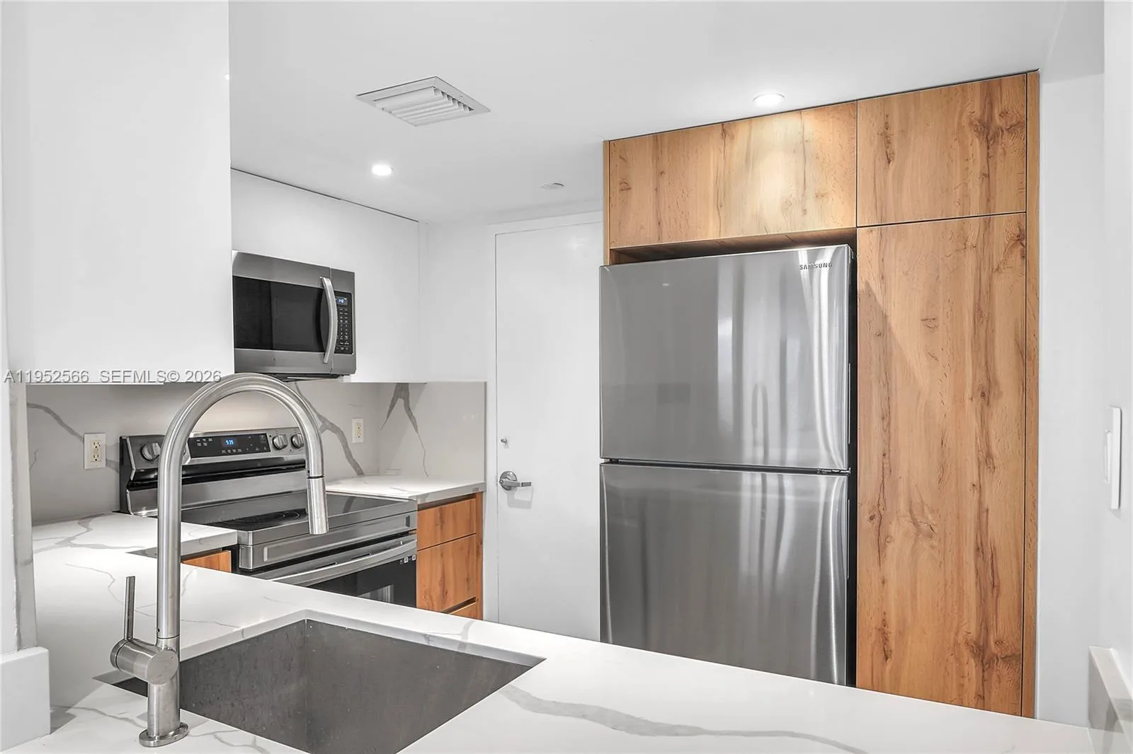 1000 West Ave # 408, Miami Beach, FL 33139 photo 9