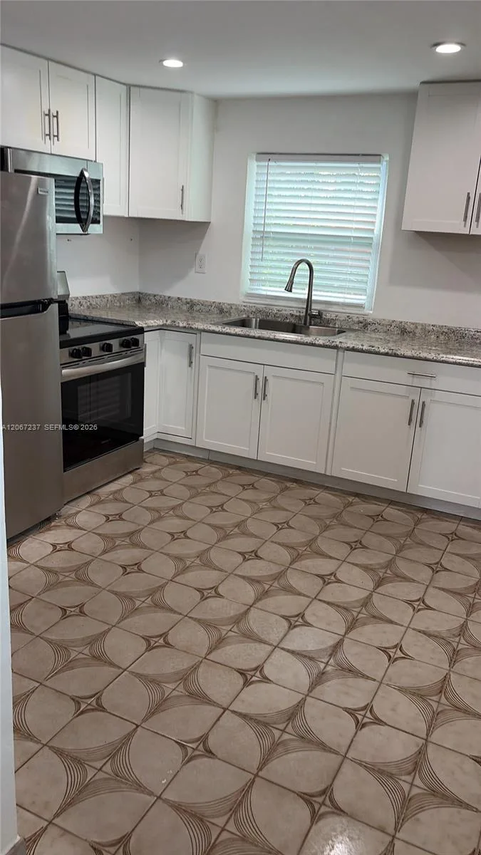 170 E 46th St # 2, Hialeah, FL 33013 photo 6