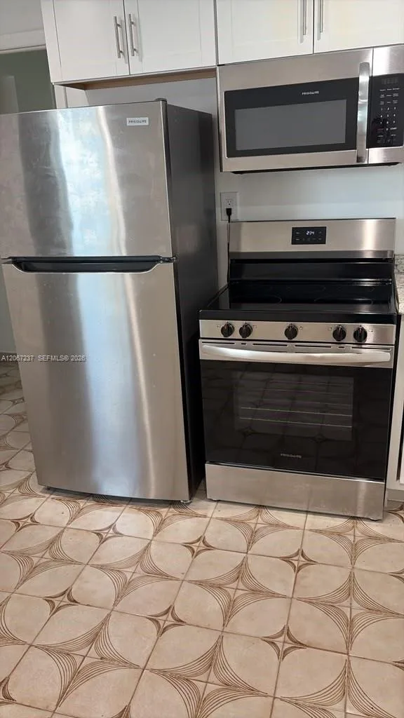 170 E 46th St # 2, Hialeah, FL 33013 photo 8