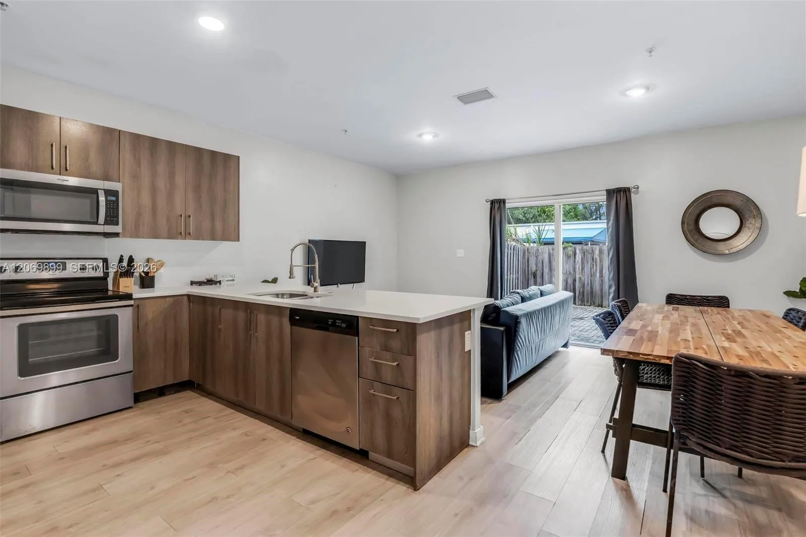 171 NW 158th St # 8, Miami, FL 33169 photo 6