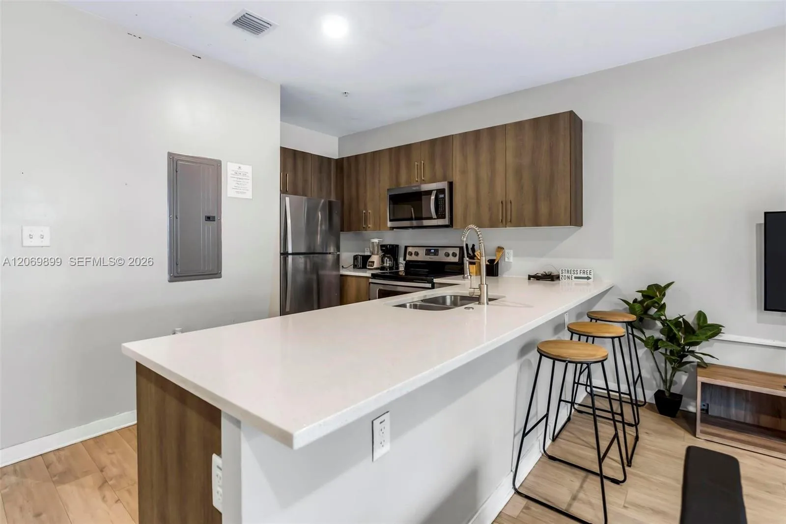 171 NW 158th St # 8, Miami, FL 33169 photo 7